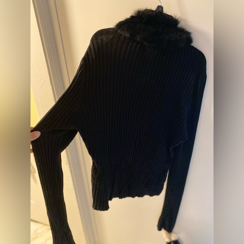 Faux Fur Vest in Black - Picture 10 of 10